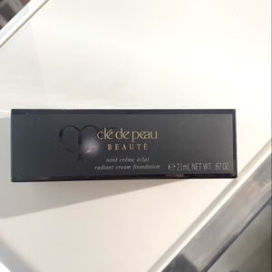 ❌Item Sold New CLE DE PEAU BEAUTE Radiant Cream Foundation I10